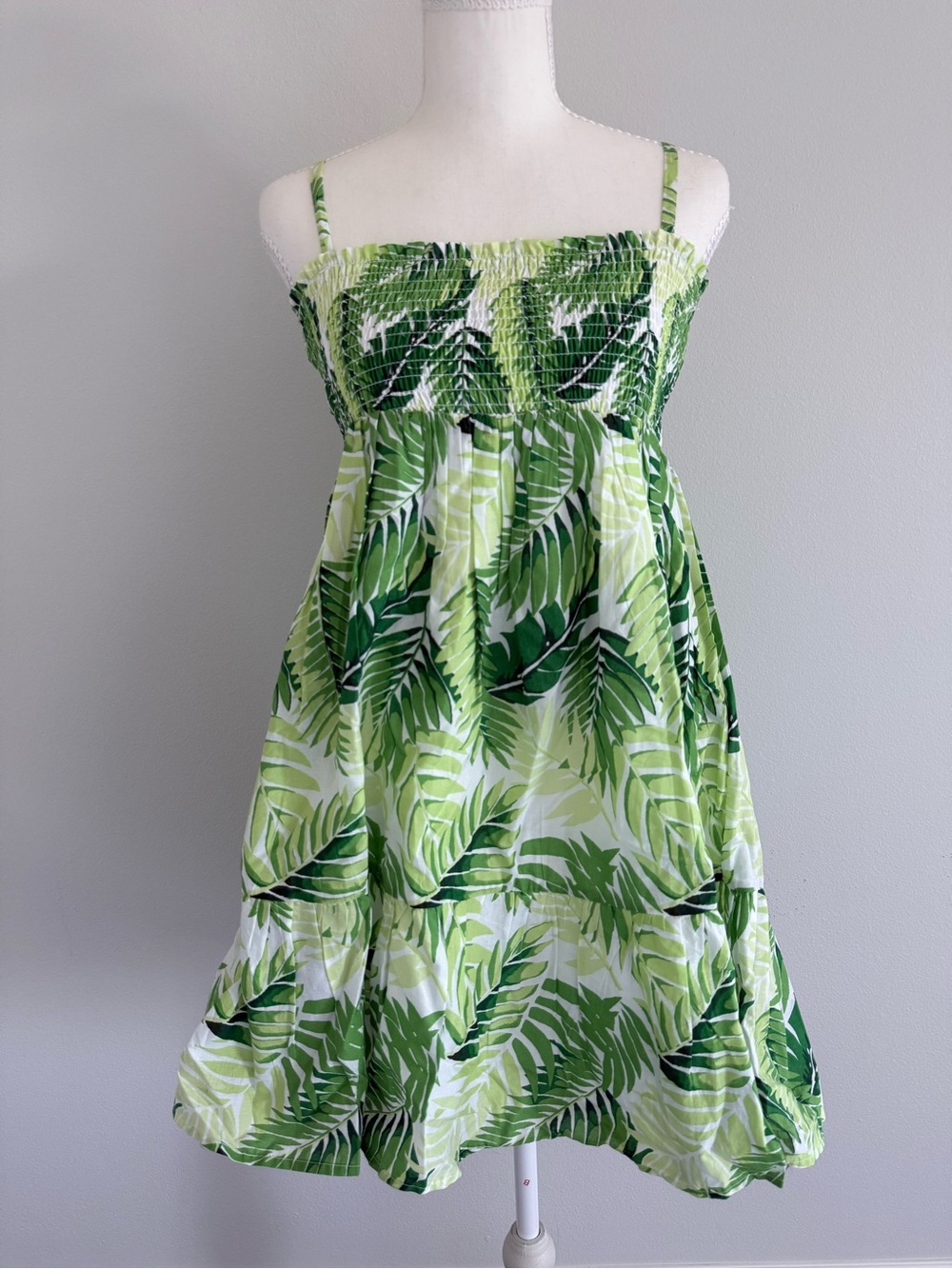 Janie and Jack Girls Palm Leaf Smocked Dress, size 14